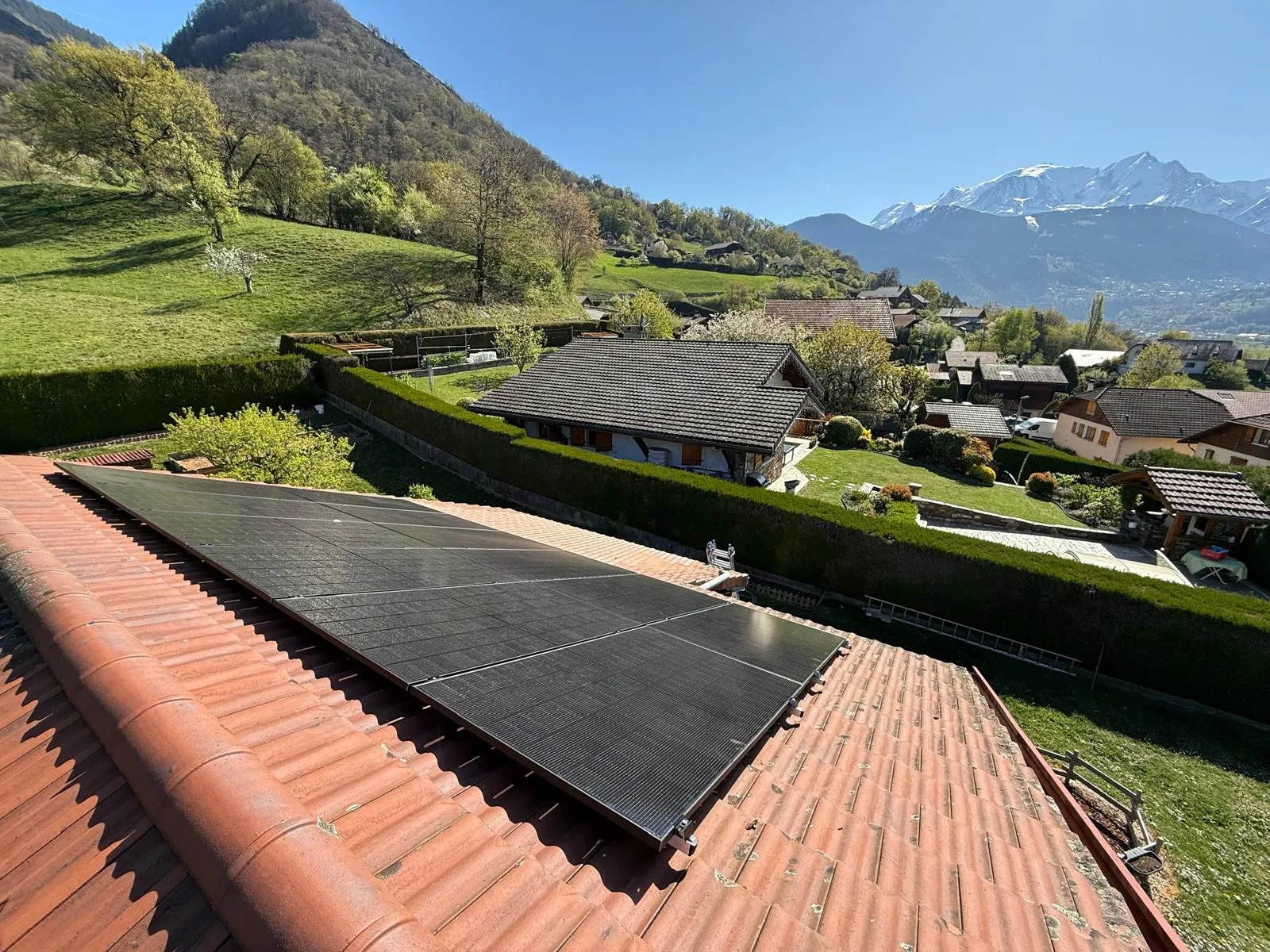Photovoltaïques installés sur une maison à Annecy
